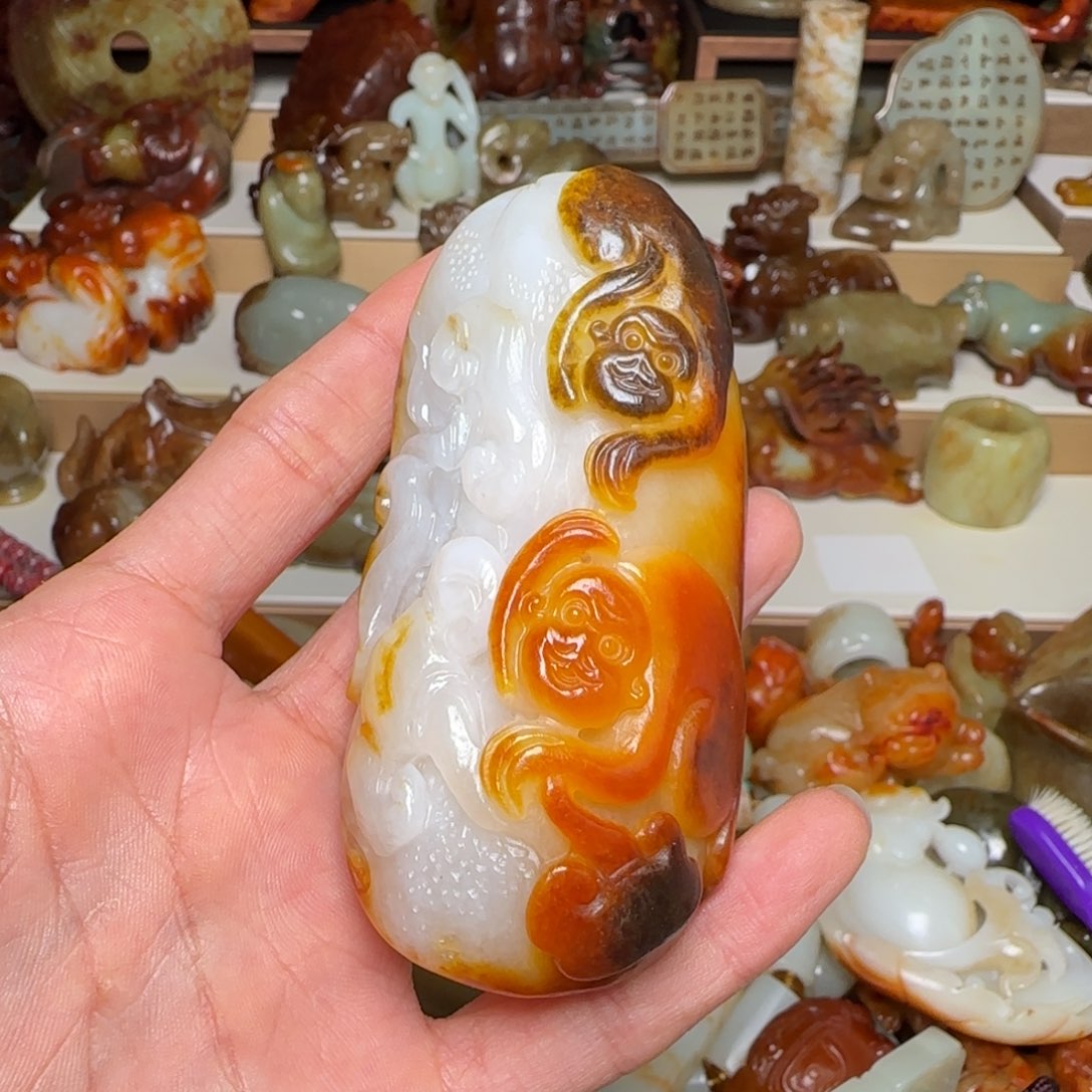 羽****和田玉未镶嵌颈饰