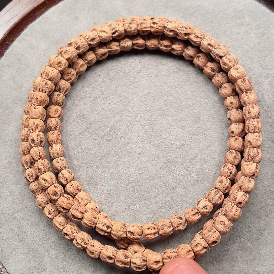 吊坠柏香籽/百香籽老树深坑鬼