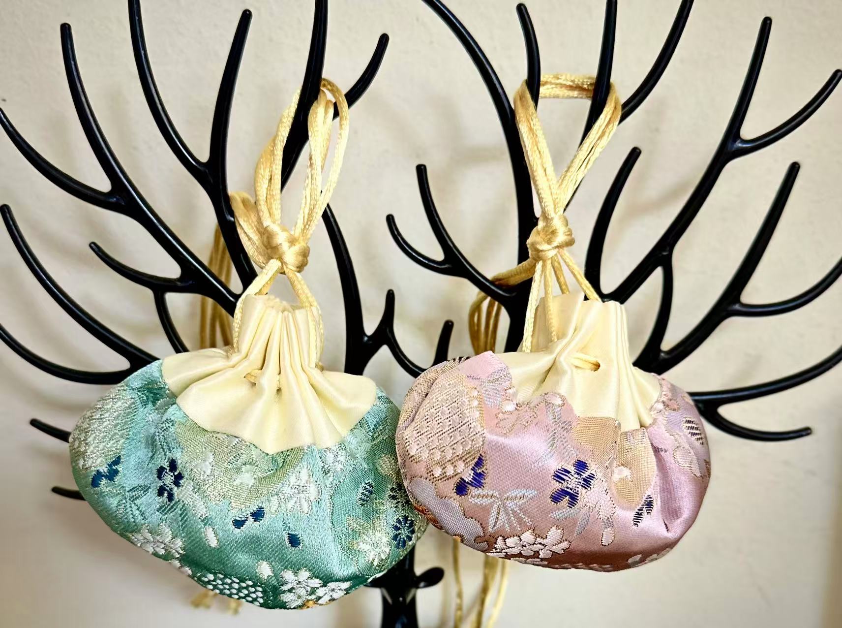 中草药香囊助好眠闻香入睡持久留香香包