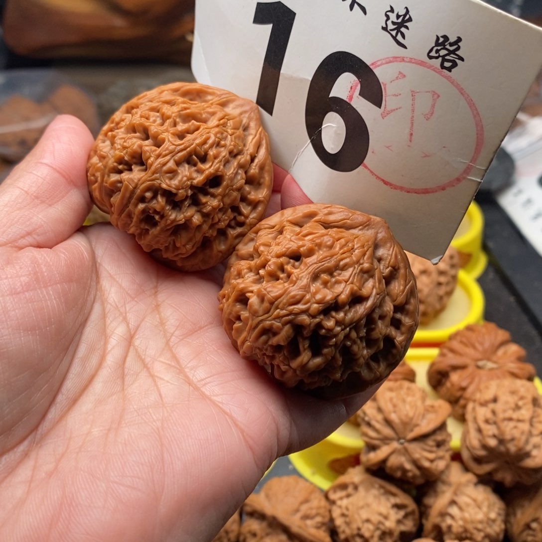 把件文玩核桃45全品水龙