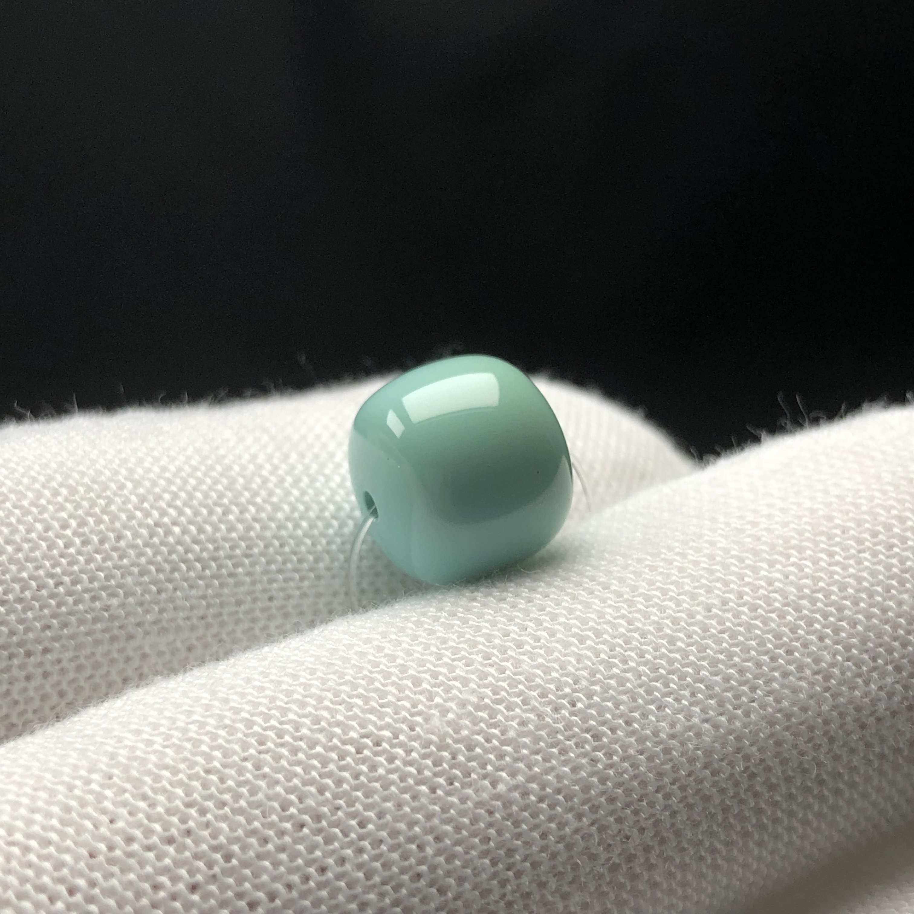 「鼎玉松石」湖北原矿绿松石瓷釉级春带彩老型珠配饰10.5mm 无优化