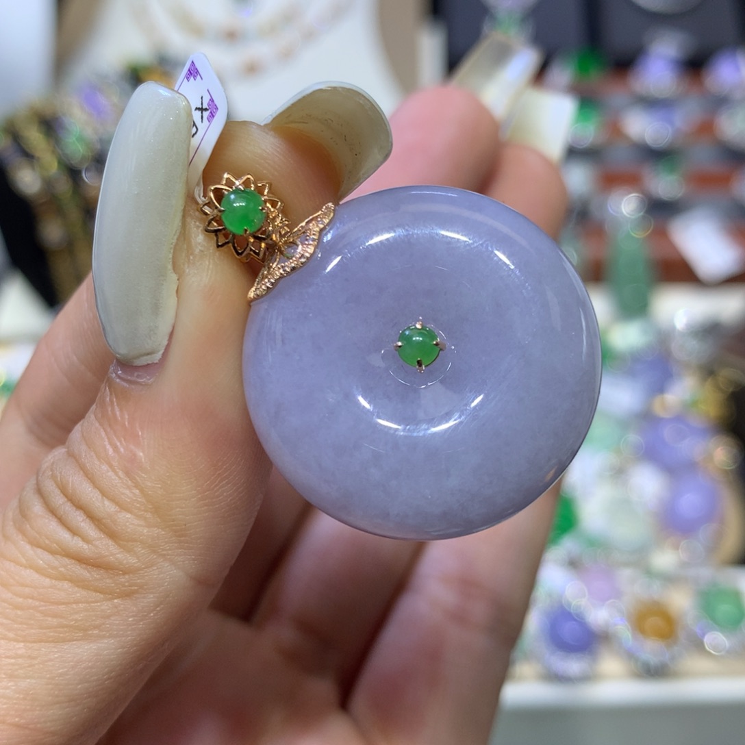 翡翠18K金镶嵌颈饰