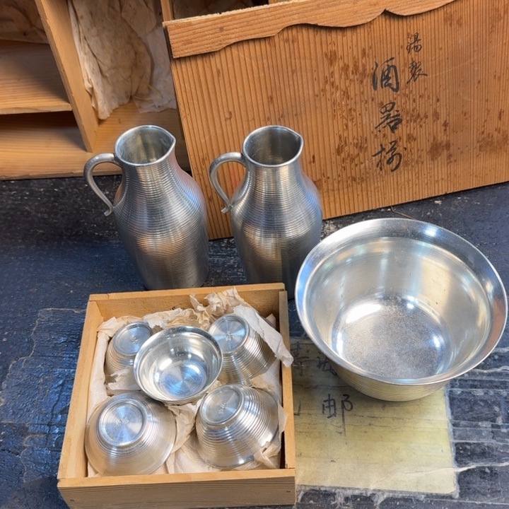 瓷片一丢丢划痕……哈哈哈哈哈哈