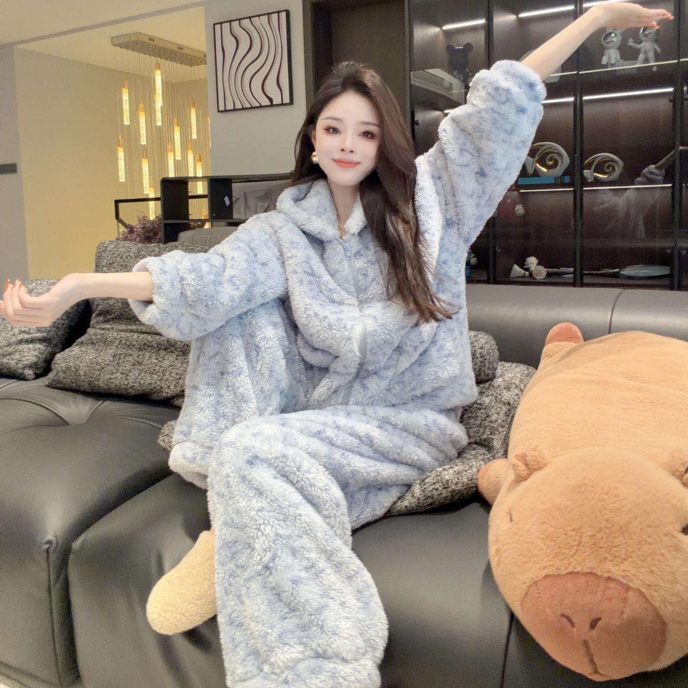 韩系柔软舒适毛茸茸连帽设计睡衣女秋冬新款保暖家居服套装可外穿