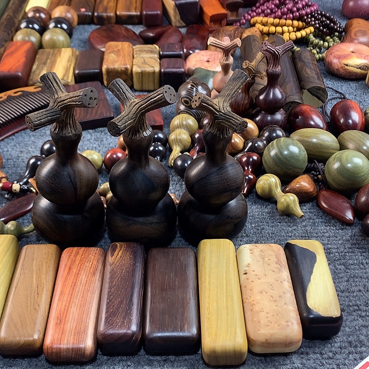 有***方黑柿葫芦一起三个大