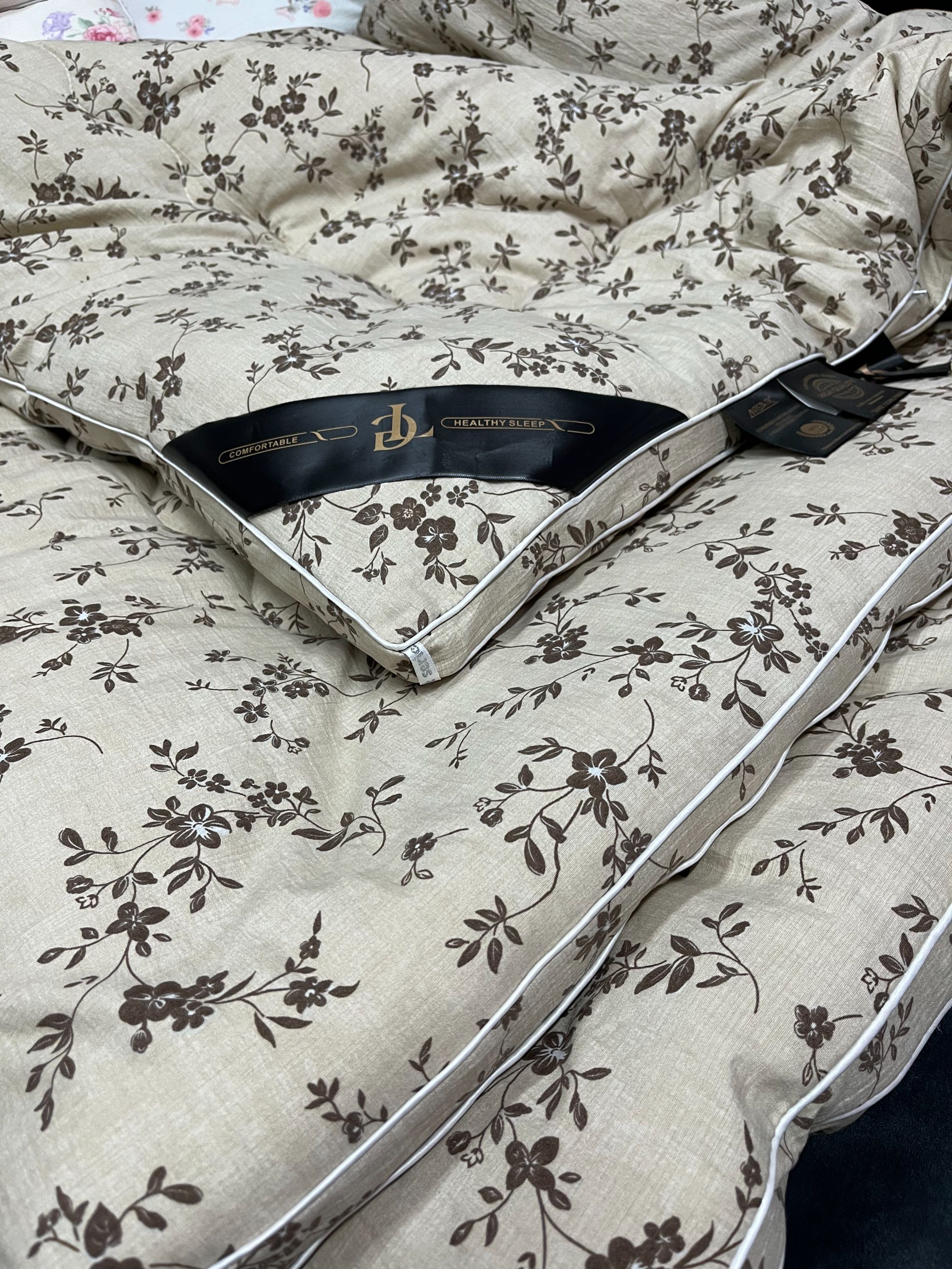 优雅小花立体冬被200*230cm双人加厚冬季保暖被芯8多