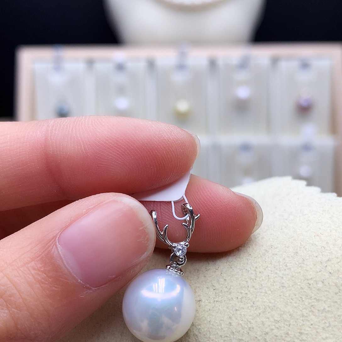 淡水珍珠合金颈饰