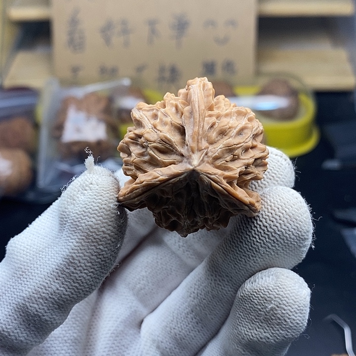 八***¥文玩核桃吊坠瑕疵不退不换
