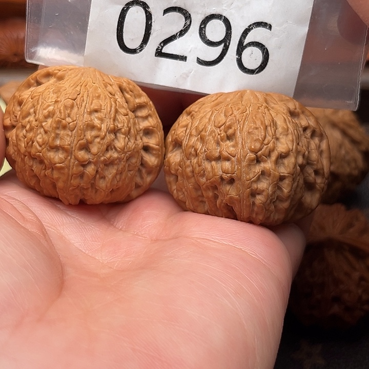 文玩核桃吊坠泥鳅背全品43