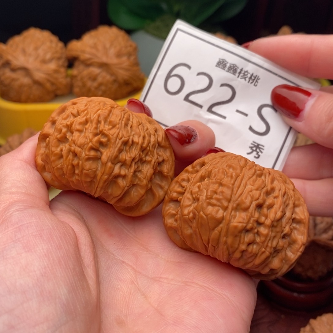 文玩核桃把件白狮45