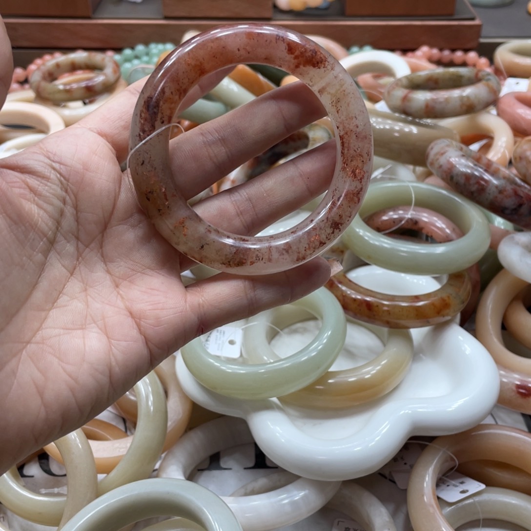 石英岩玉手镯未镶嵌H***e