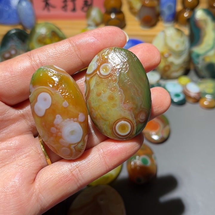 华***路玛瑙/玉髓未镶嵌颈饰