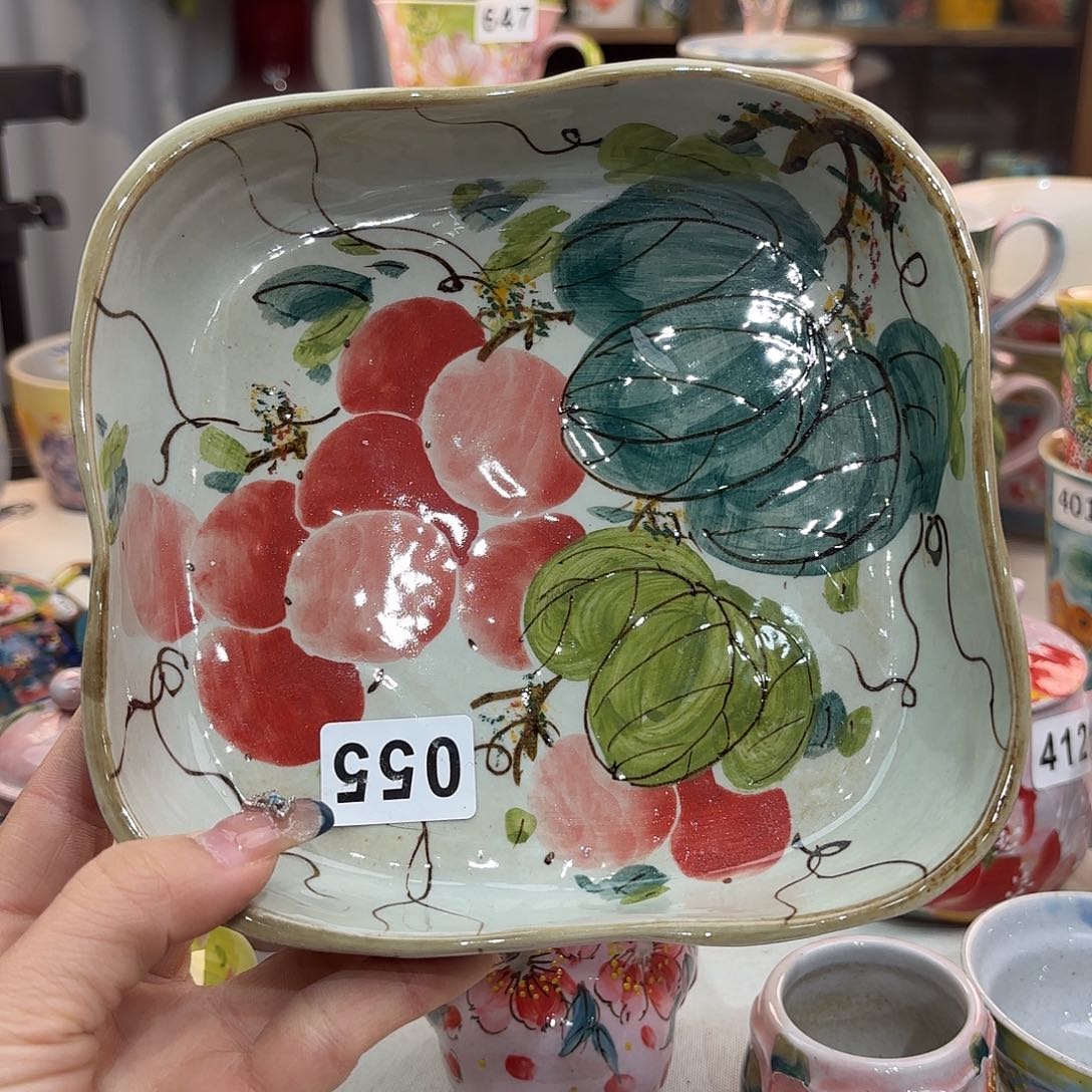 瓷片在这部影片当中扮演