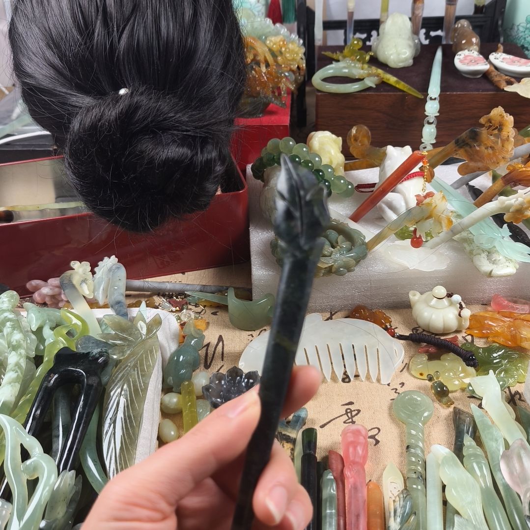 蛇纹石玉发饰合金