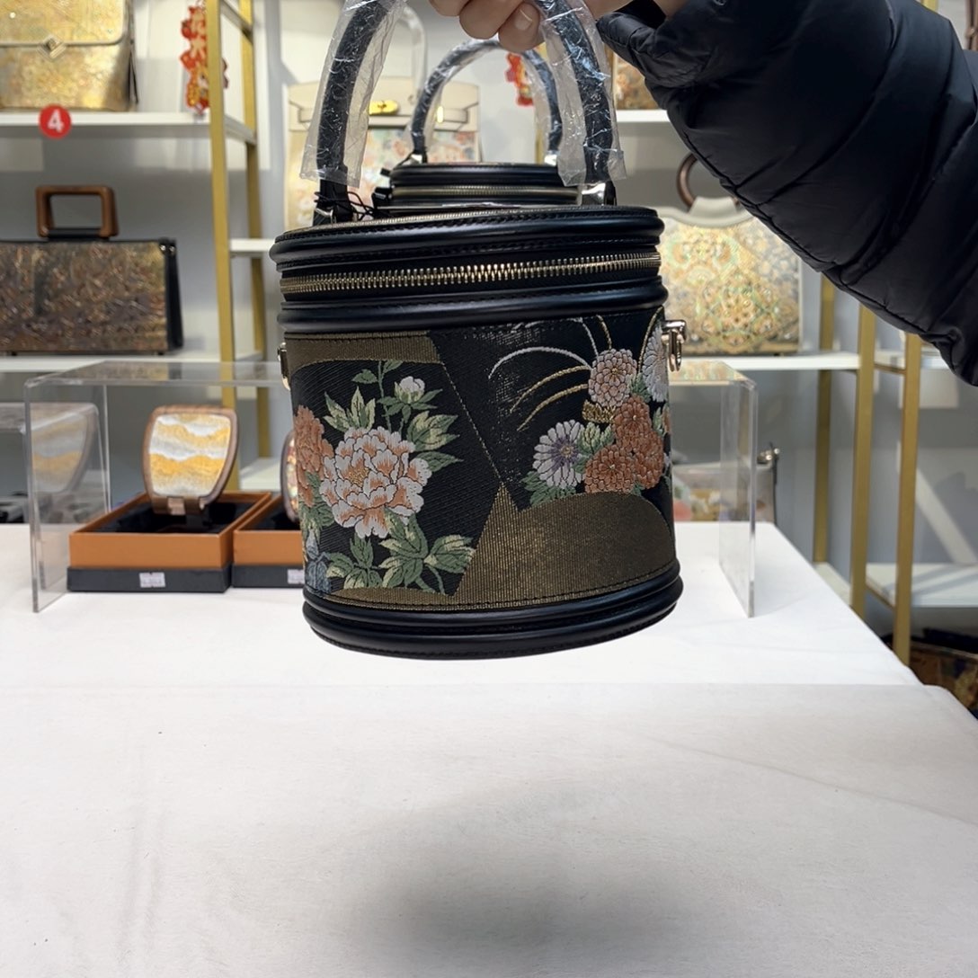 织绣直播间浮力特漏