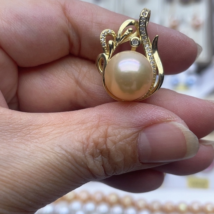 淡水珍珠吊坠(不含链)未镶嵌