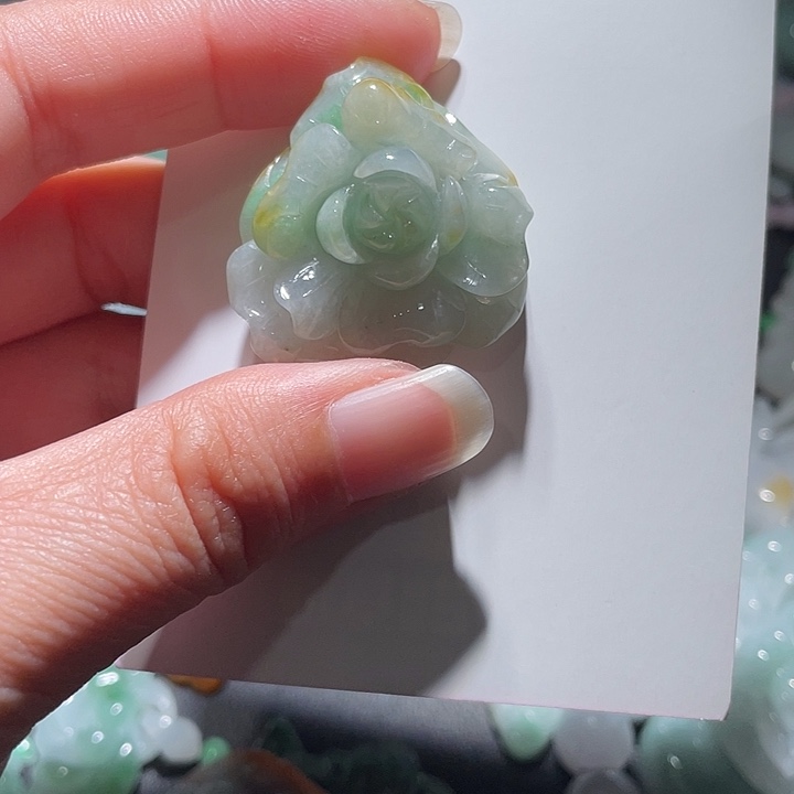 颈饰未镶嵌翡翠天