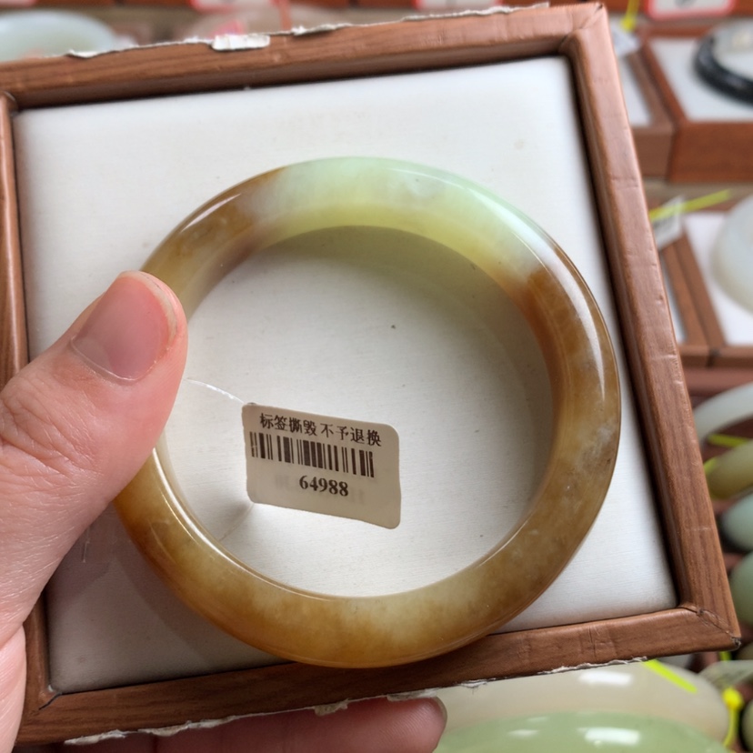 【闪购商品】和田玉手镯未镶嵌