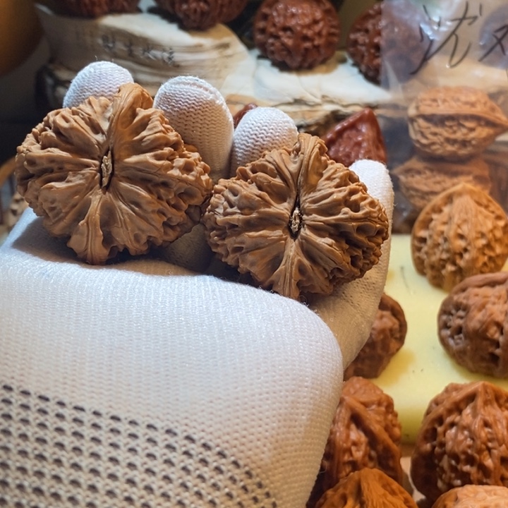 海***洋核桃南疆石文玩核桃44