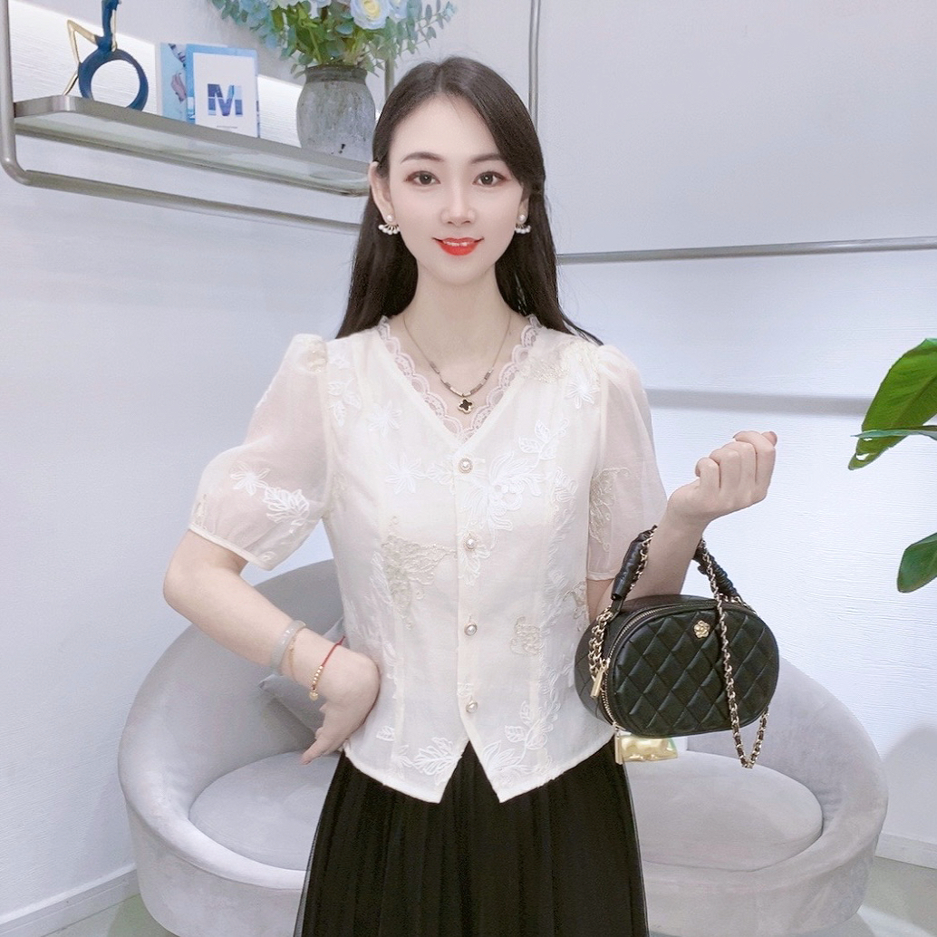 A8281夏季新款显瘦短袖法式减龄洋气设计感衬衫上衣