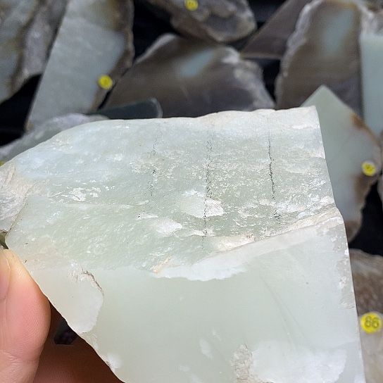 和田玉（糖玉）未镶嵌珠宝半成品