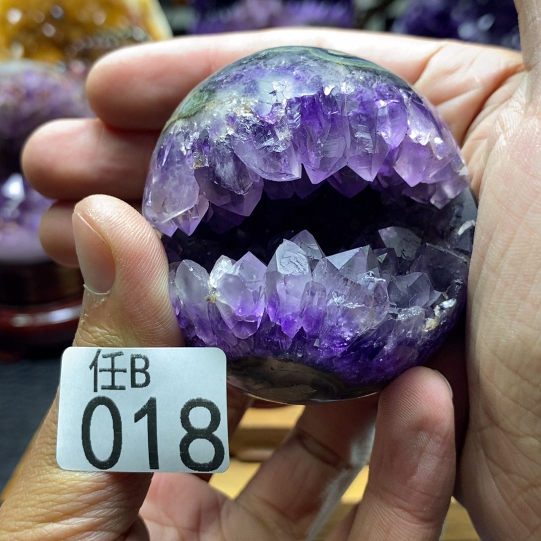 水晶大型摆件（非配饰）未镶嵌