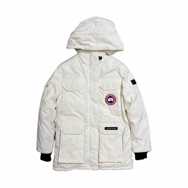 99新 CANADA GOOSE 白色胸前logo羽绒服2XS码