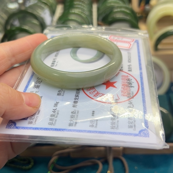 和田玉手镯未镶嵌53圈围5700