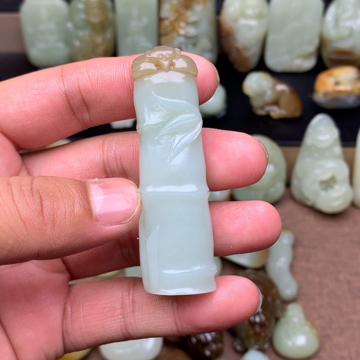 和田玉（糖玉）未镶嵌颈饰