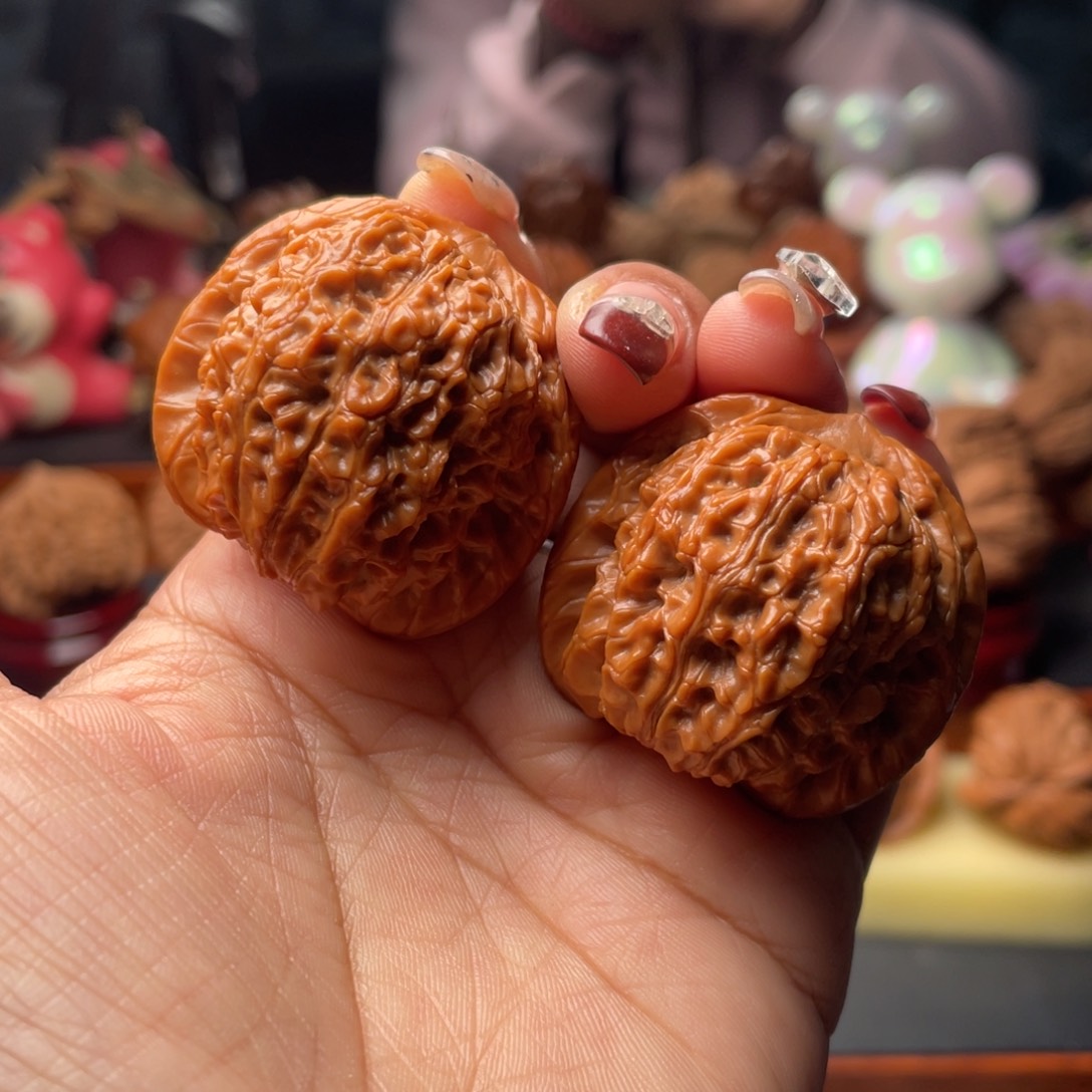 【闪购商品】文玩核桃把件木*李