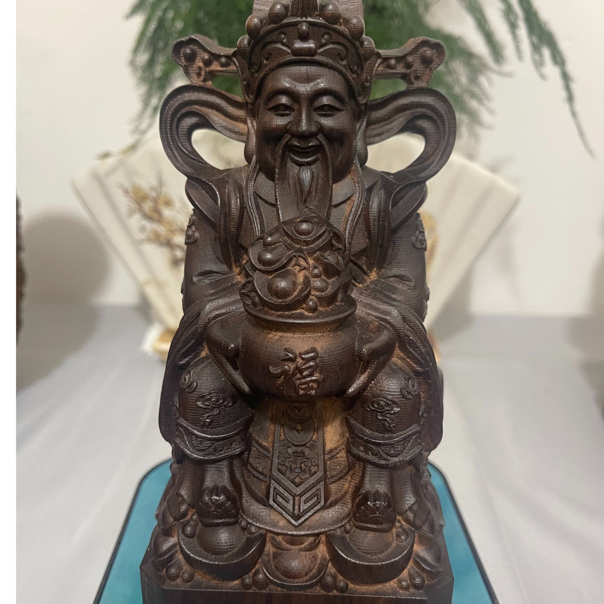 香木雕刻财神雕像