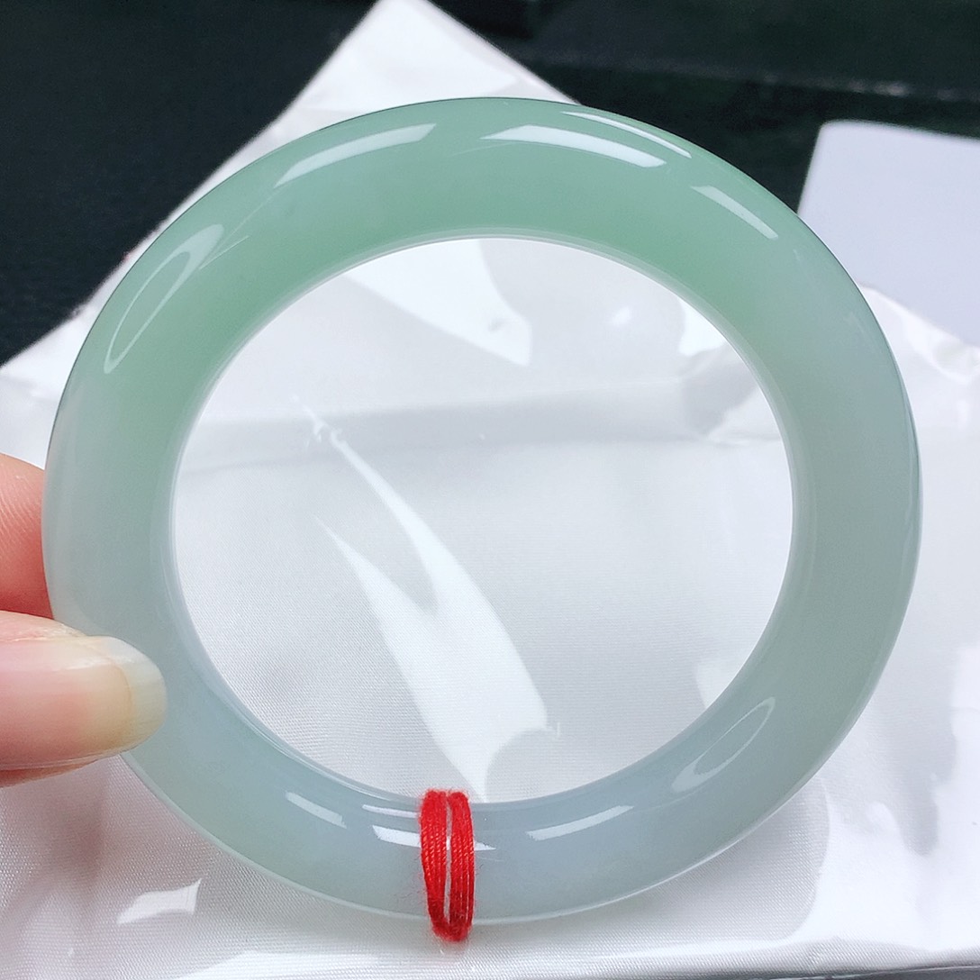 翡翠手镯（圆镯）未镶嵌60