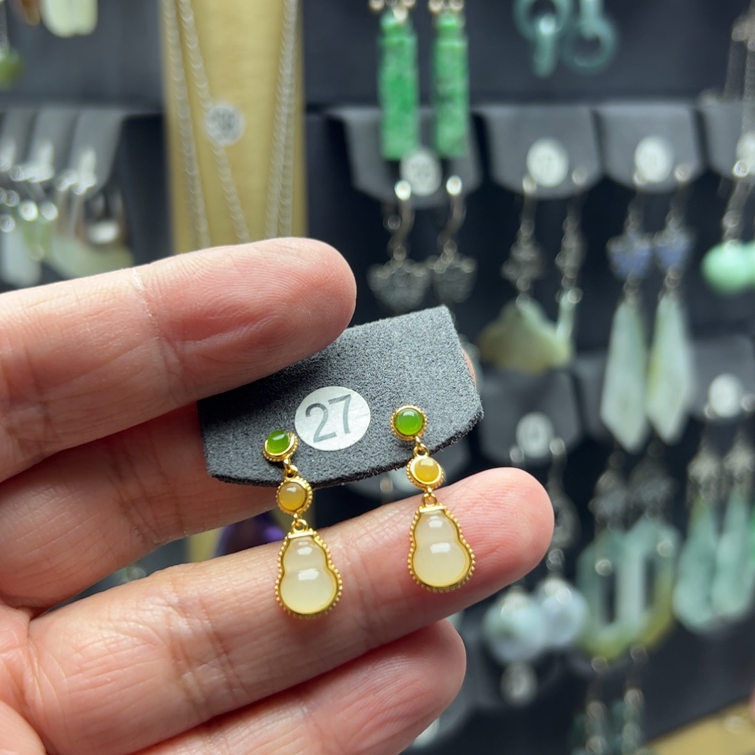 美***华和田玉银S925镶嵌耳饰