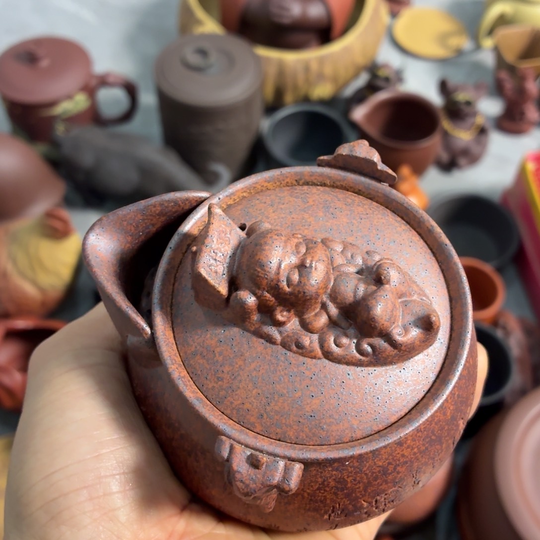 紫砂茶杯放漏放漏放大漏了