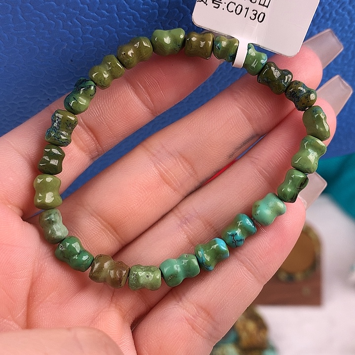 绿松石未镶嵌原矿