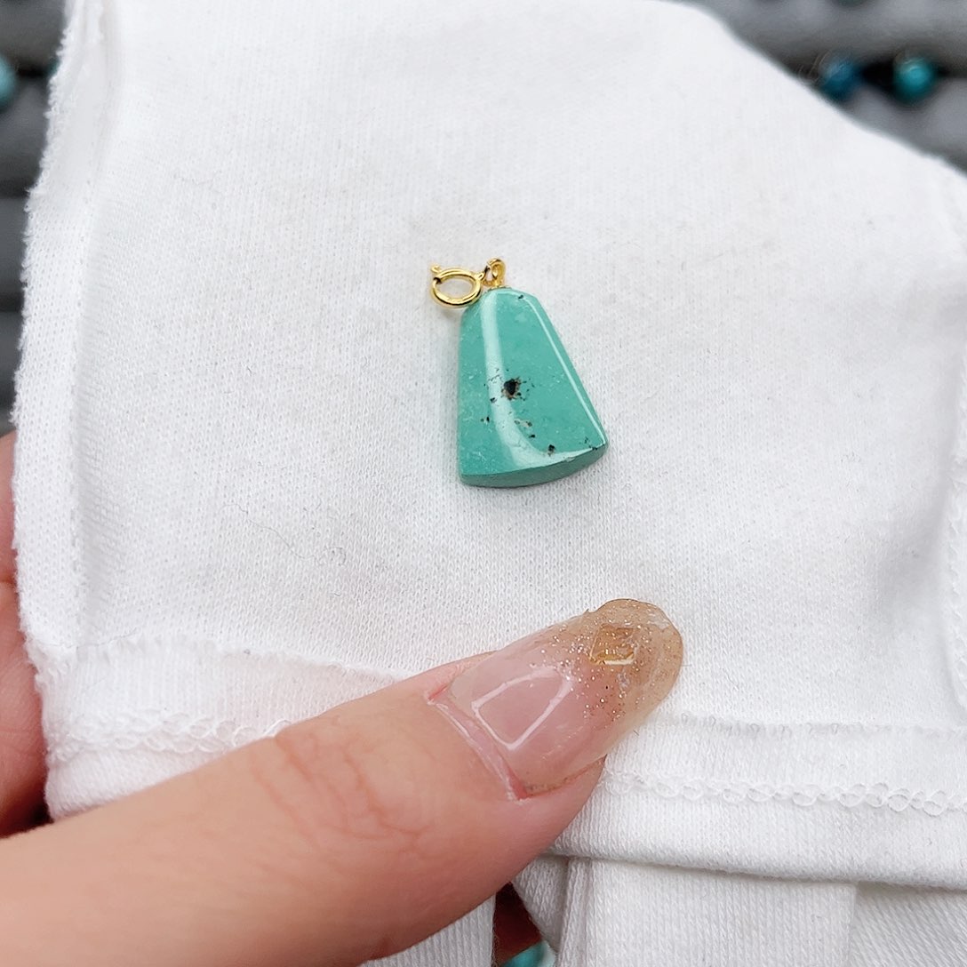 绿松石绿松石未镶嵌