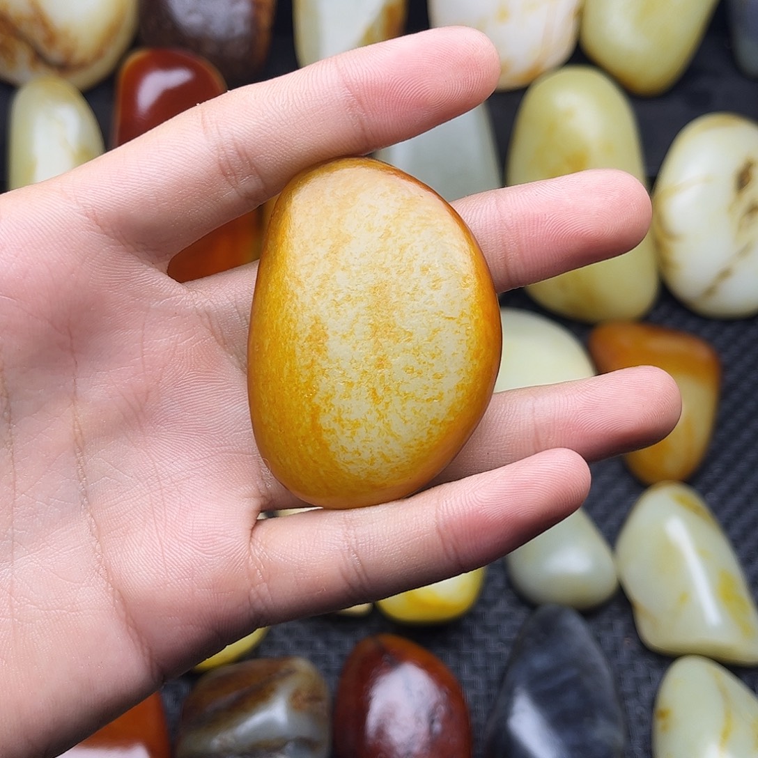 未镶嵌和田玉挂件