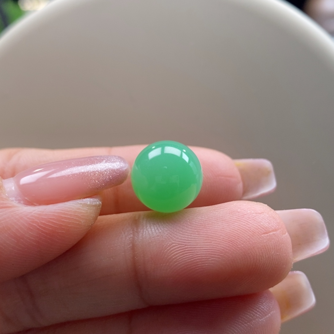 翡翠未镶嵌吊坠(不含链)翡翠苹果绿珠卡12.1