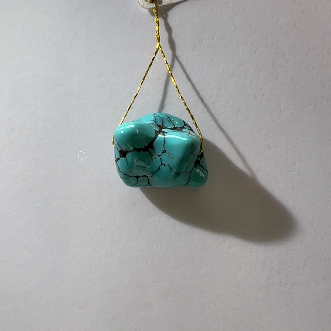 绿松石未镶嵌挂件