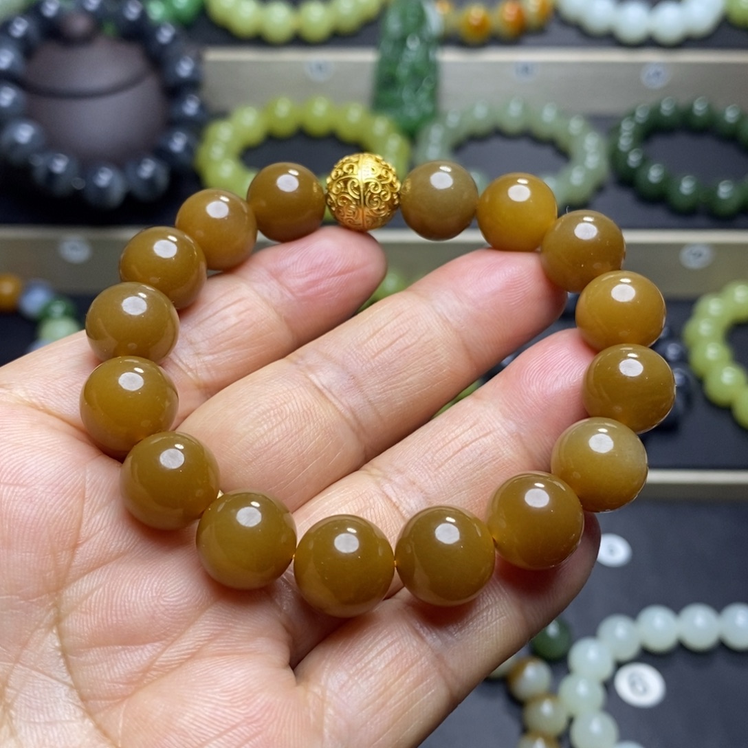 和田玉未镶嵌手串