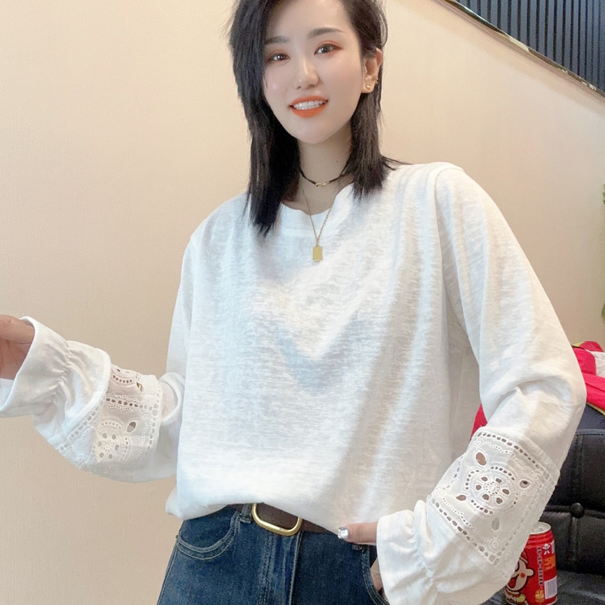【馨馨】设计感显瘦长袖T恤绣花镂空女秋季新款内搭上衣9618