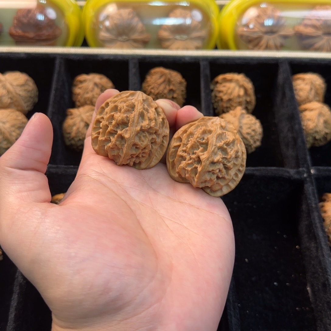 吊坠文玩核桃苹果园43