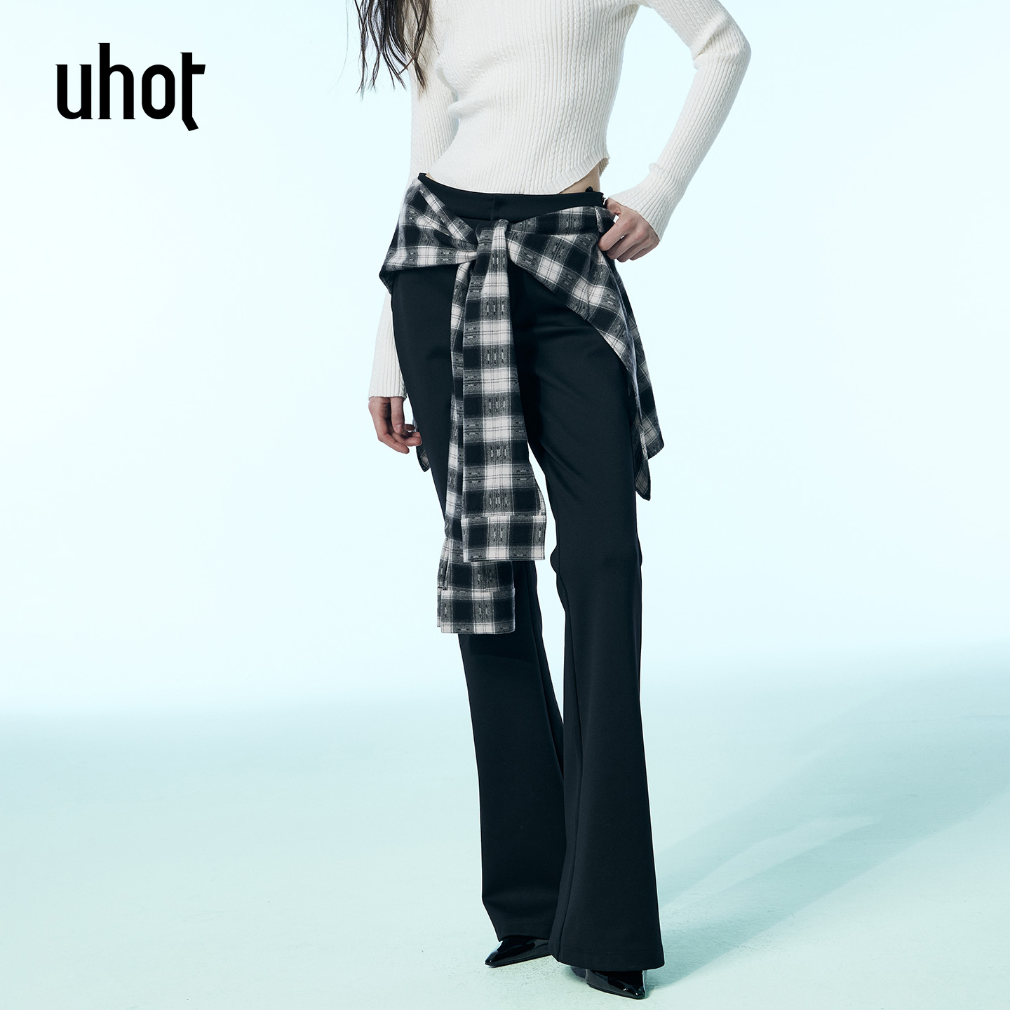 UHOT/诱货黑白撞色格纹屁帘叠穿微喇阔腿裤新款 配：短裙UWWW1K225