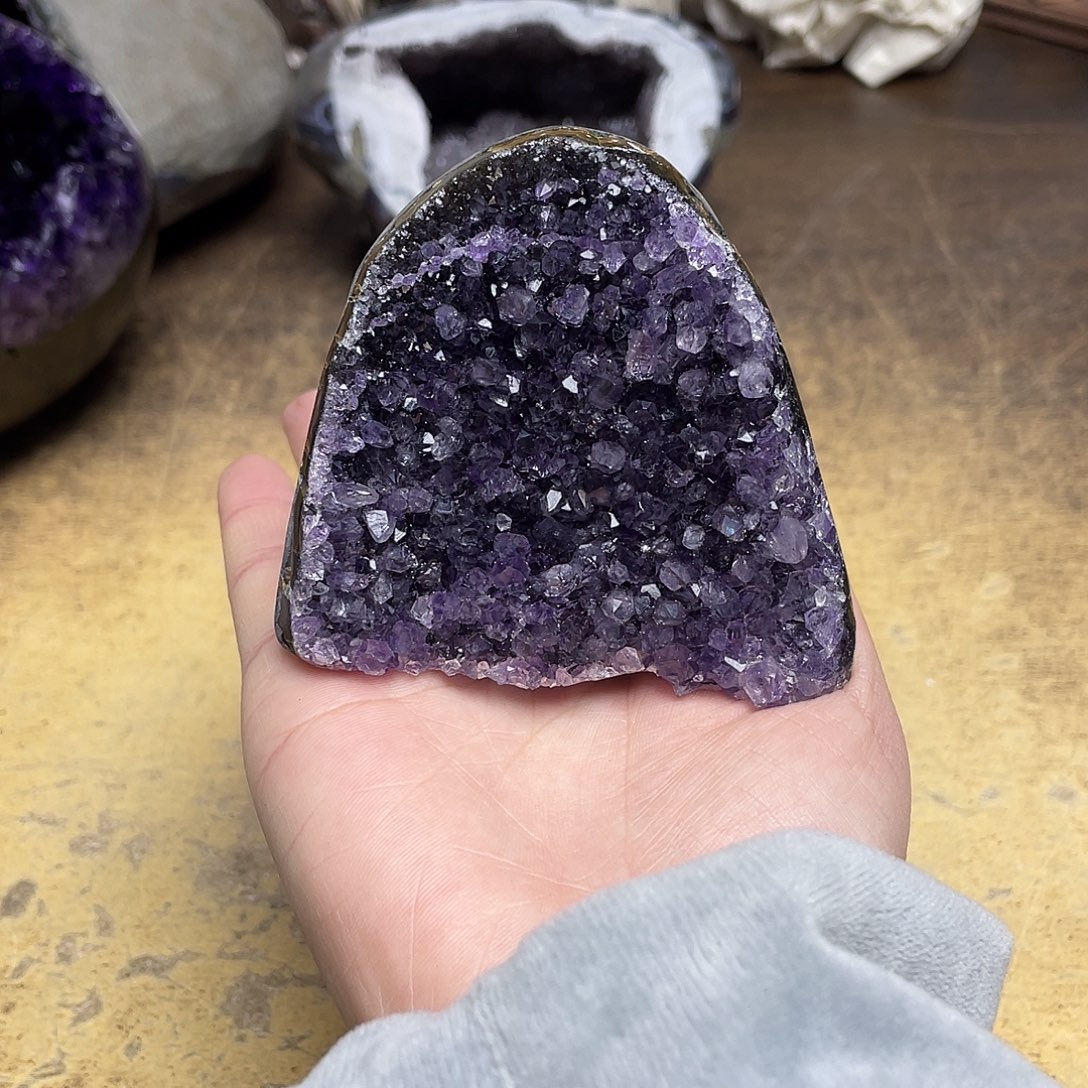 紫晶大型摆件（非配饰）未镶嵌