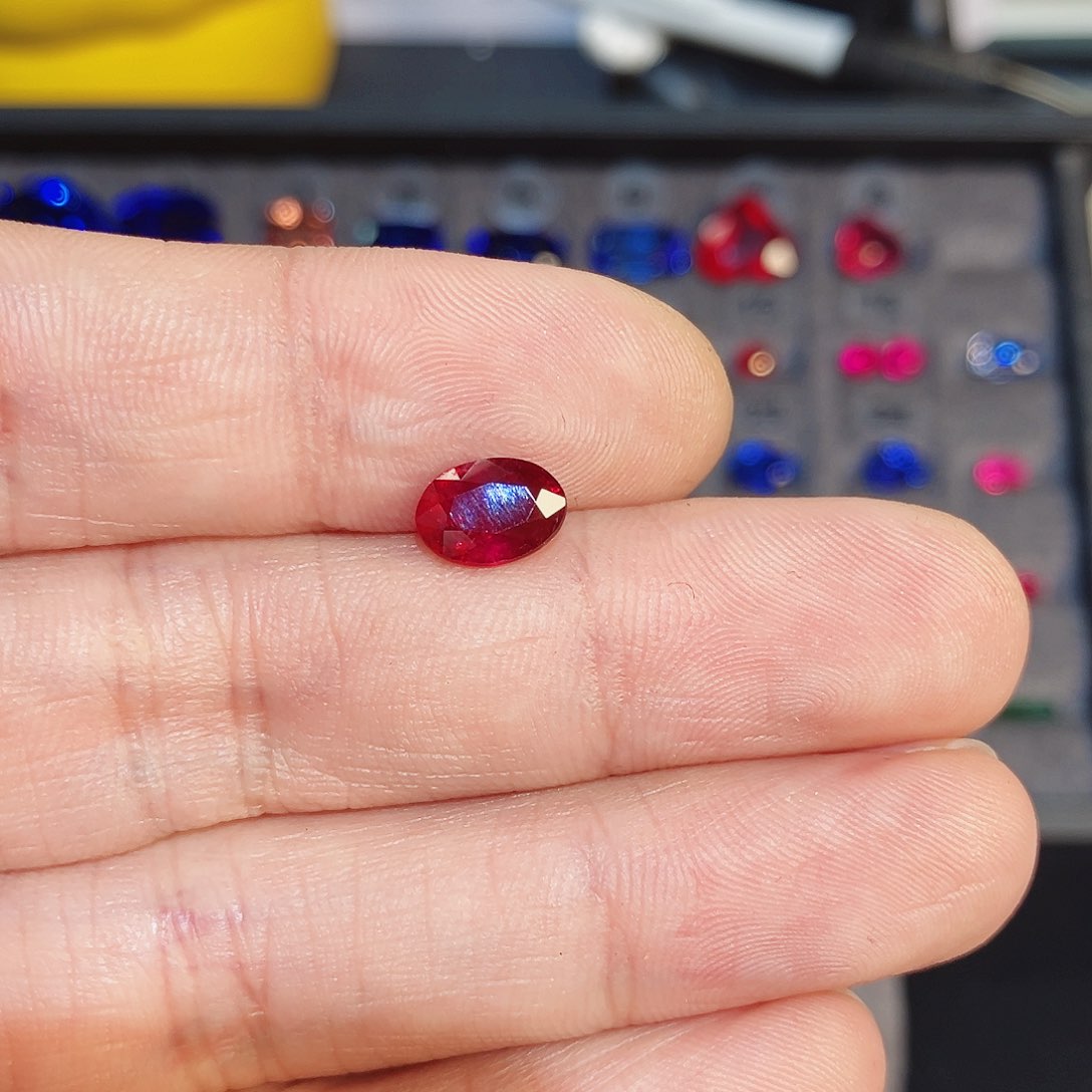 碧玺裸石未镶嵌1.36克拉