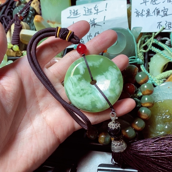 蛇纹石玉珠宝奇石未镶嵌