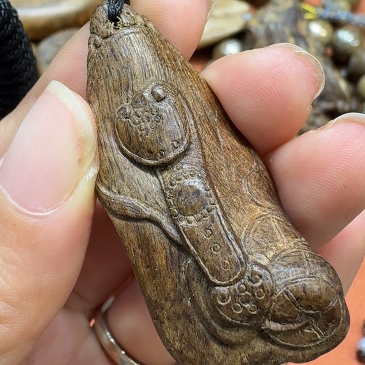 大叶紫檀（黑酸枝木类）