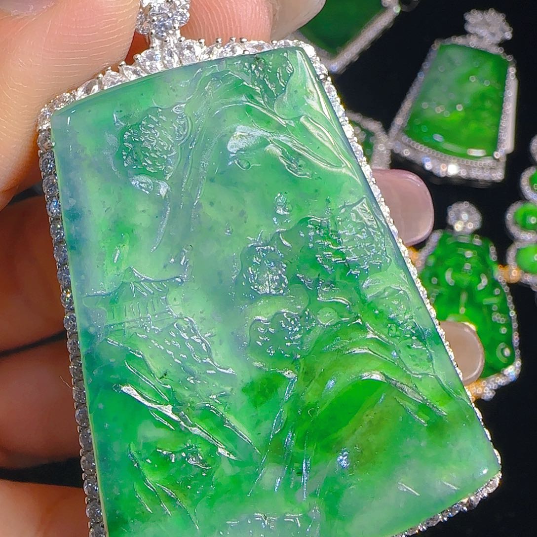 翡翠吊坠(赠链)银S925镶嵌