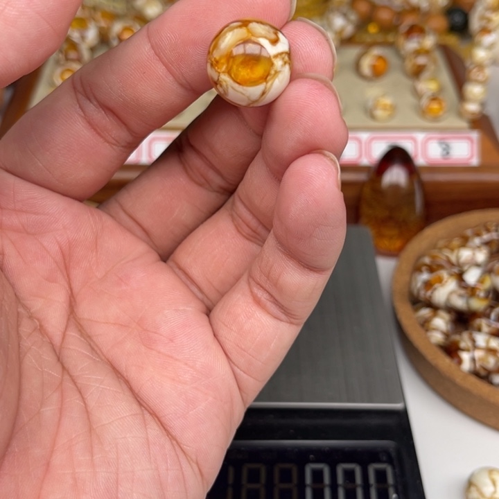 琥珀裸石未镶嵌大*王41号