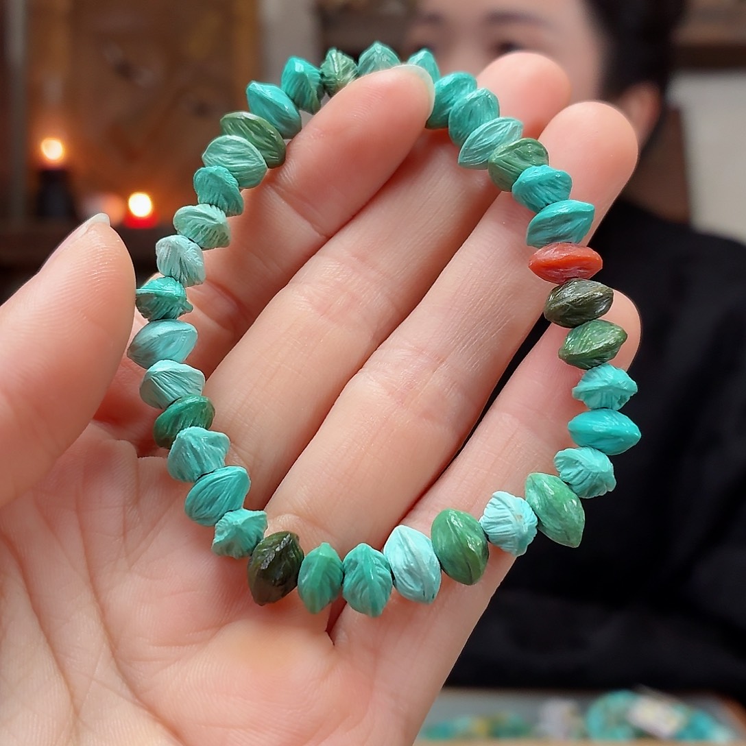 未镶嵌绿松石珠宝奇石